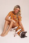 35 pijama casal personalizado com foto curto laranja