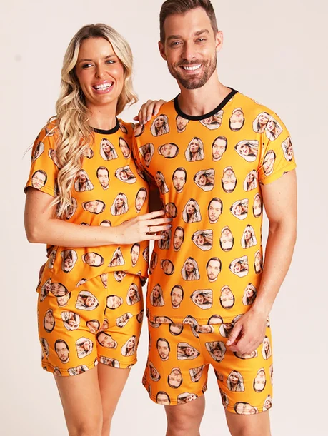 48 pijama casal personalizado com foto curto laranja